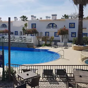 Pestana Palm Gardens Карвоейру